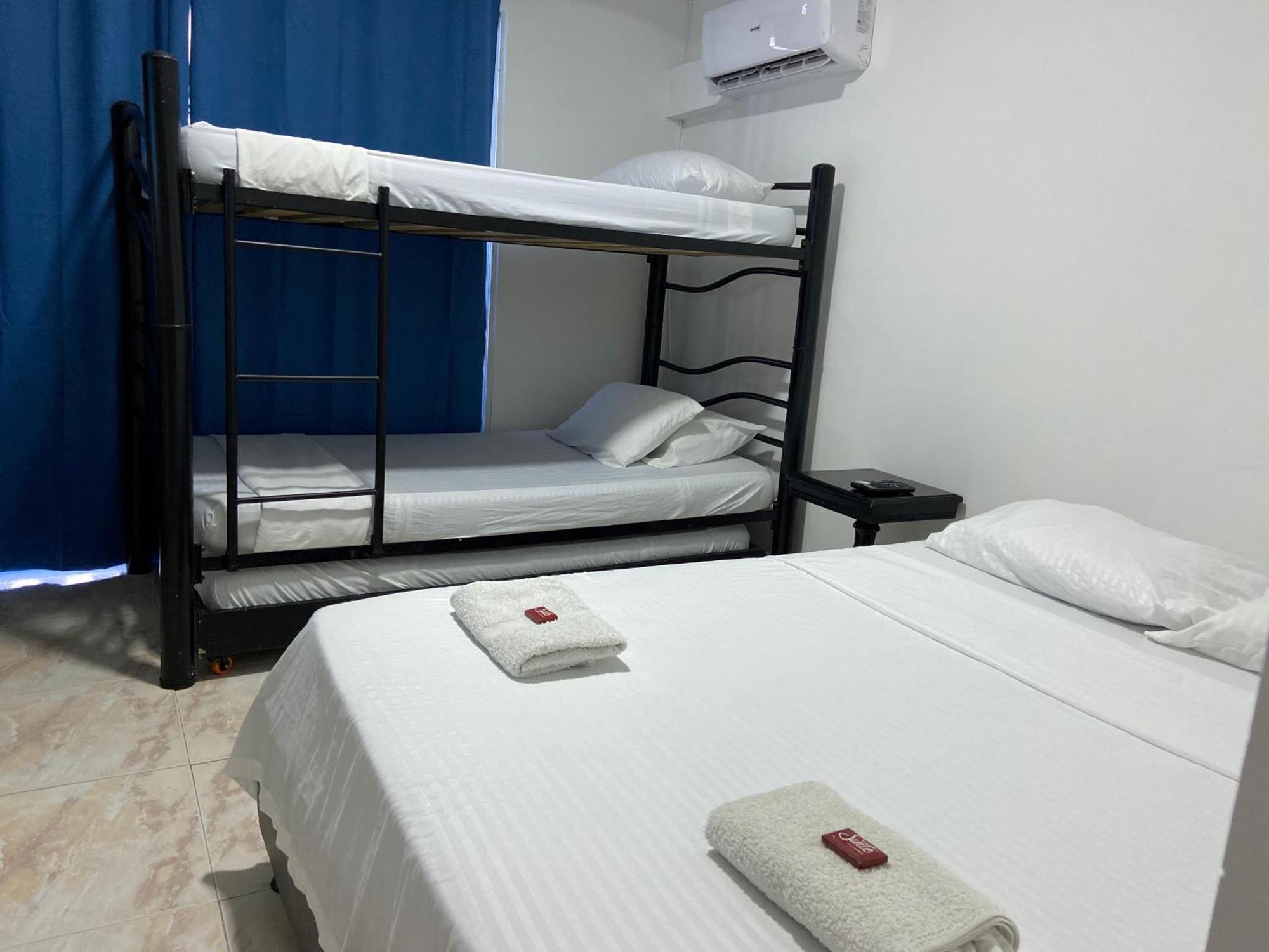 Blue Diamond House Privatunterkunft *